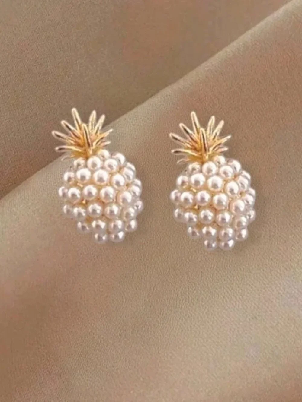 Cute Pearl Pineapple Stud Earrings